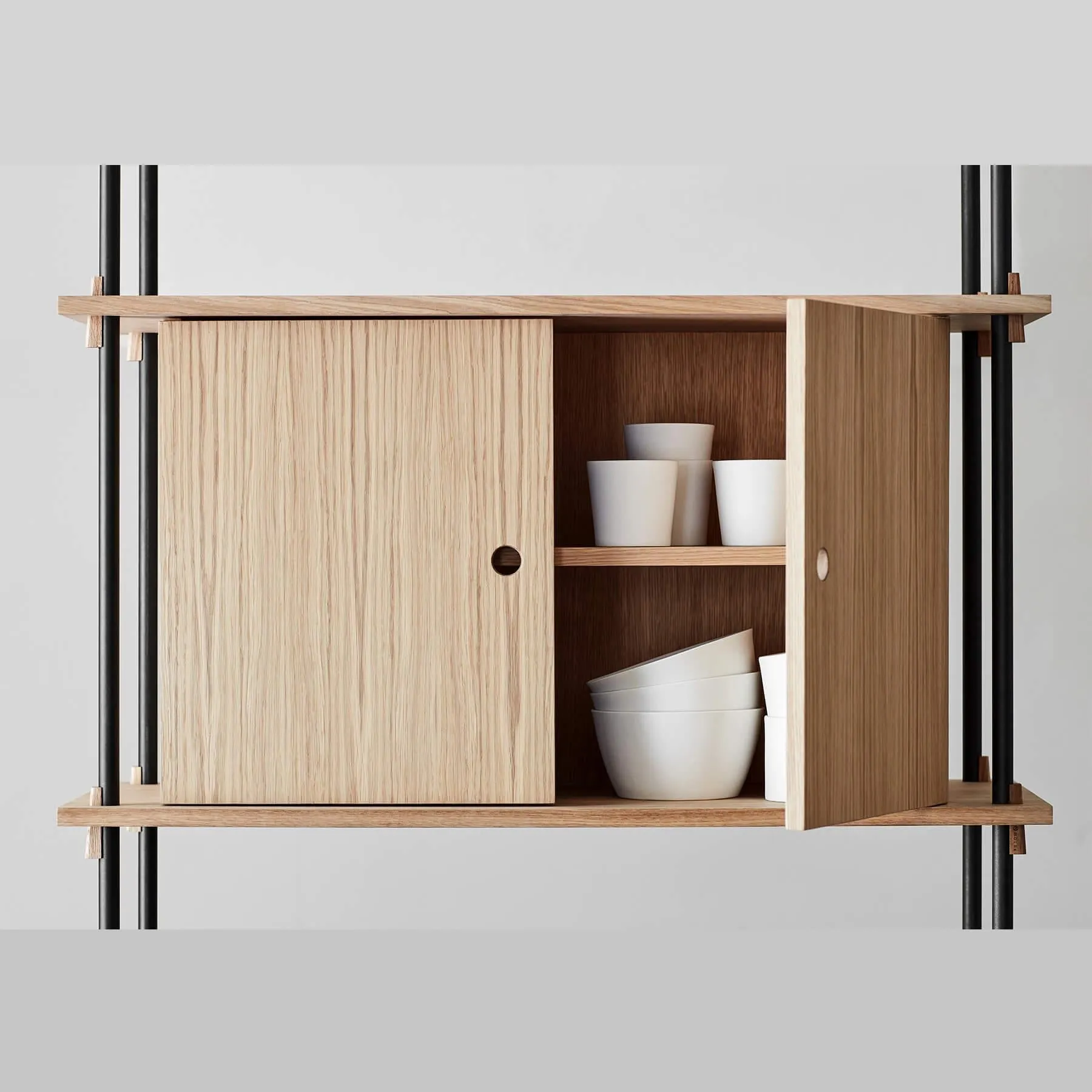 MOEBE double shelving system with cabinet